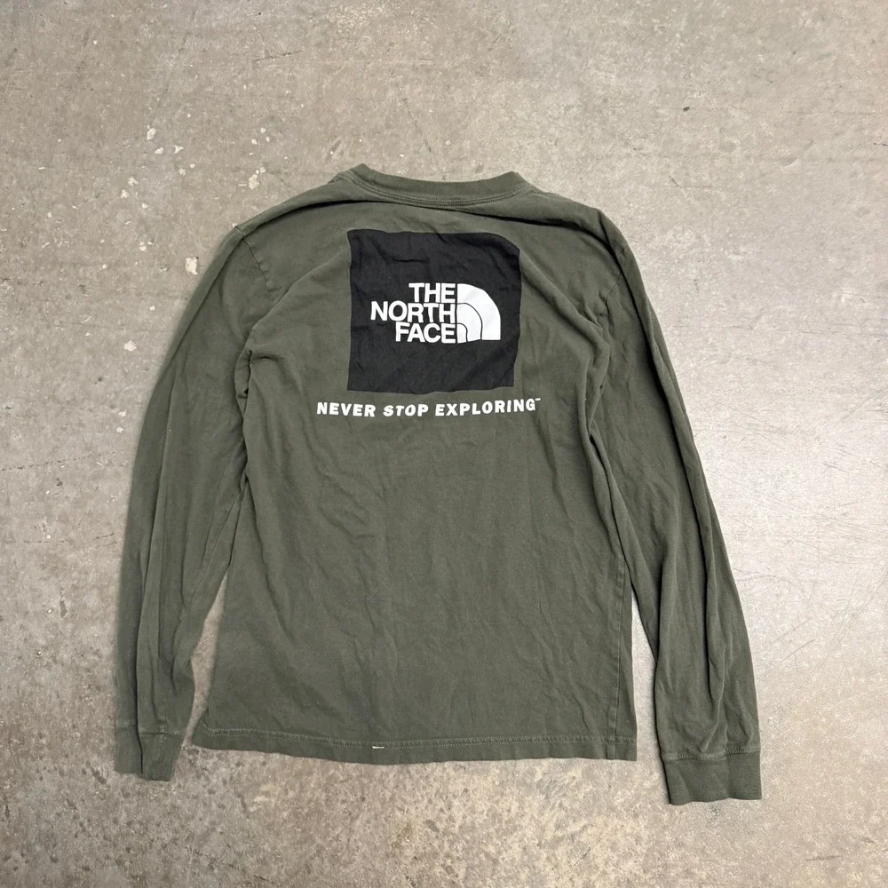 The North Face Mens Long Sleeve Graphic T-Shirt Olive Green Small Box Logo Tee